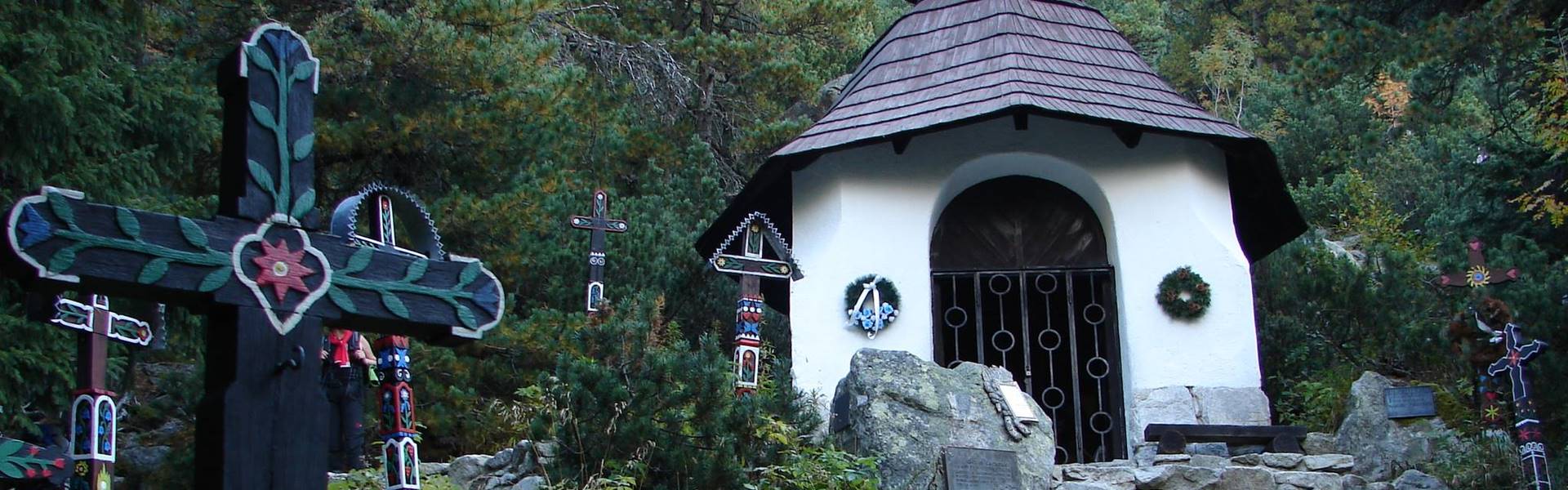 80 éve látogatható a Szimbolikus temető