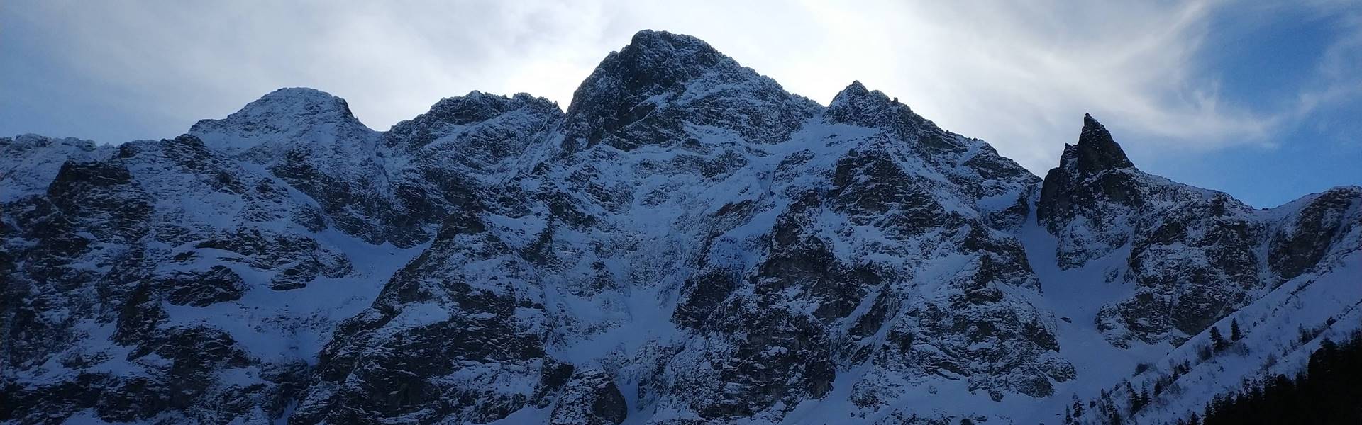 A Halastóba (Morskie Oko) zúdult hatalmas lavina elemzése