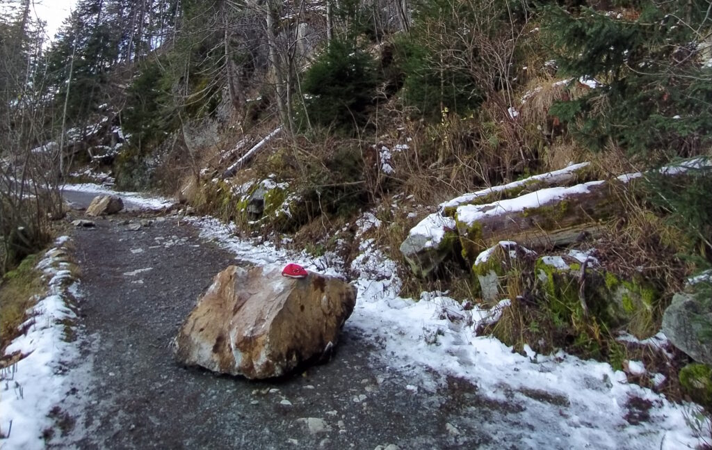 Biztonsági okokból zárva marad a Felső turistaút a Tarajka közelében-1