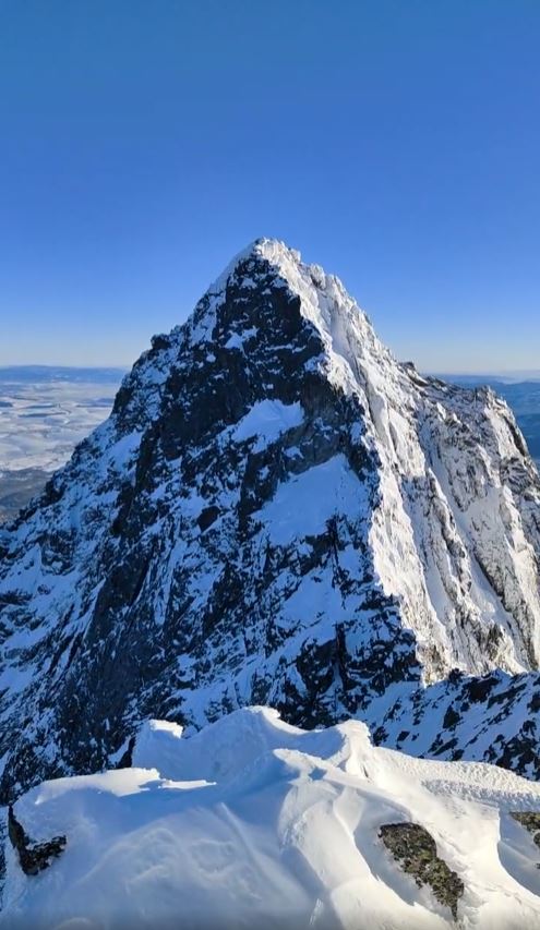 A hegyimentők két lengyel turista holttestét hozták le a Gerlach közeléből-1