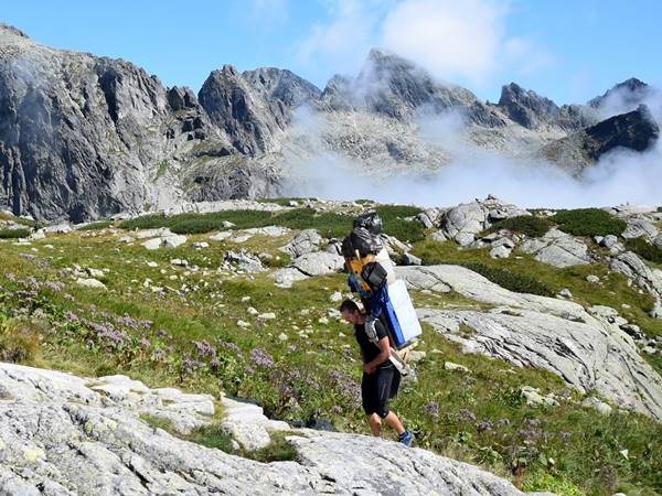 40. alkalommal versenyeztek a teherhordók a Tátrában