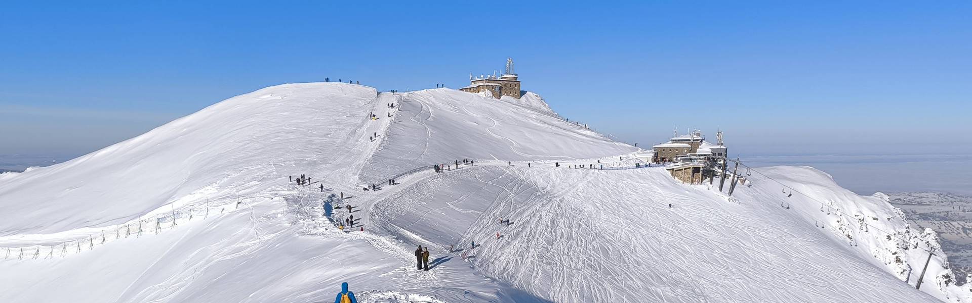 Felelőtlen turisták fáklyákat gyújtottak a Gáspár-csúcson