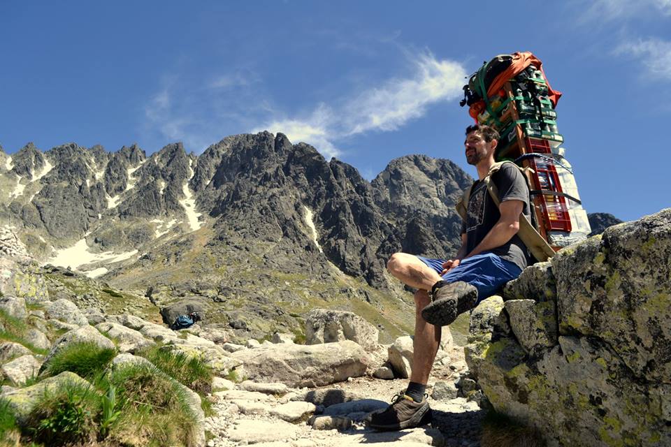 Rekordok és könnyek hullottak a Tátrában: 110 serpa tisztelgett Beránek előtt-1