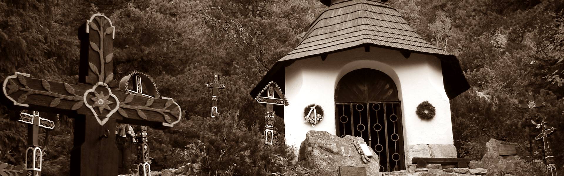 Szólt a harang az Oszterva alatt  megemlékeztek a hegyek áldozatairól