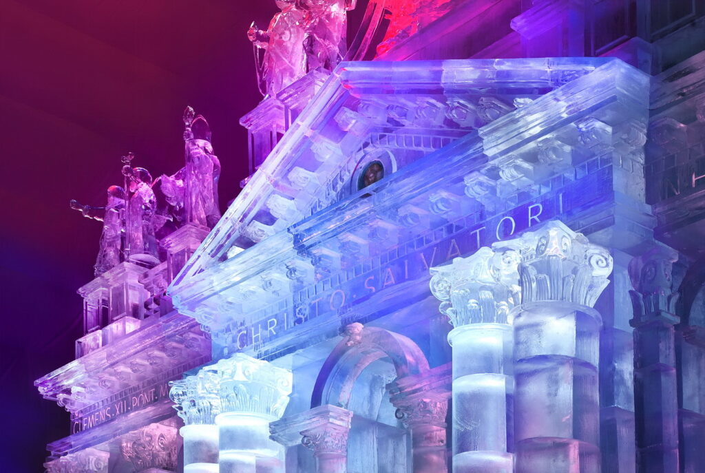 Két pápa előtt tiszteleg a Tátrai jégdóm a Tarajkán-4