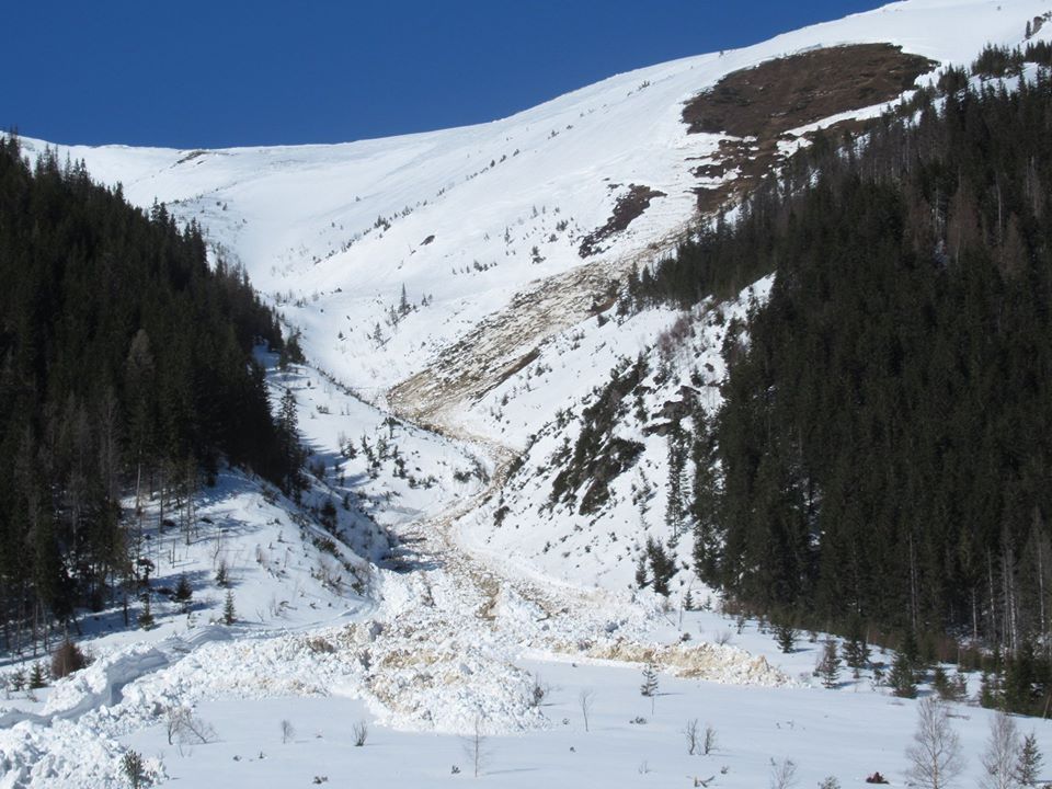 Lehet-e védekezni a lezúduló hótömegek ellen? Ha igen, hogyan?-1